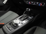 意外と知られていませんが認定中古車の保証期間中は全国ネットワーク24時間365日対応の緊急サポートサービスも受けることが出来ます。