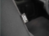 【運転席シートリフター】運転席シートリフターで座面を上下に上げ下げできます。運転しても疲れにくい姿勢に調整できます。