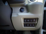 プッシュスタート、その他運転支援機能も多数付いています♪