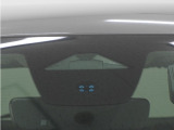 ◆Honda SENSING◆ カメラ等装置で精度の高い検知能力を発揮、安全運転を支援します。ステアリング上のコントローラーに注目!