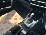 シフトレバー周辺です☆