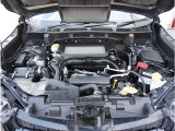 エンジンルームもクリーニング済みです。水平対向エンジンはSUBARUが理想のパワーユニットとして長年にわたり磨き続けているBOXERエンジン。軽量コンパクトで低重心。
