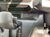 運転席にUSB完備☆