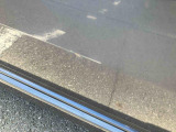 キズ・凹みその他情報*運転席ドア中央下部にキズとサビがあります。 画像は一部分の画像です。その他のボディーのキズや凹みなどは実車をご覧になっていただき車両の状態をご確認ください。