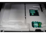 もしもの時のパンク修理キット。空気バルブに薬剤を入れて電動コンプレッサで空気を送り込むだけなので危険な作業や体力が少なくてすみます。ですがあくまで応急処置の為本修理が必要です。