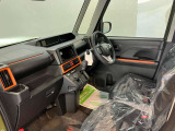 より多くの一般の方へ車を届けれればと思っておりますので同業者様への販売は極力控えさせて頂いております。ご了承下さい。