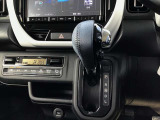 ハンドルの近くにあるので運転操作がしやすいです。