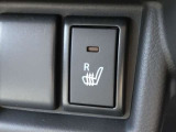 冬場に嬉しいシートヒーター付きです。運転席に搭載されています。