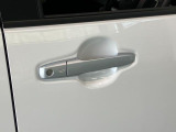 品質へのこだわり!フロアマットやシートなど車内をキレイに清掃し、ニオイや汚れなどを徹底的にクリーニングしてもらっております。室内はピカピカです☆