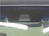 ◆Honda SENSING◆ カメラ等装置で精度の高い検知能力を発揮、安全運転を支援します。ステアリング上のコントローラーに注目!