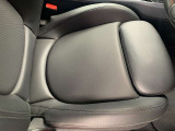車両の詳細、ご質問につきましては、弊社営業スタッフまでお気軽にご連絡下さいませ。遠方のお客様には実車の詳細画像送信も承ります。お客様からのお問合せをお待ち致しております。