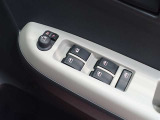 パワーウインドウを装備しております!後席ウインドゥの閉め忘れも運転席で解決できます♪