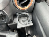 運転席側のドリンクホルダーです!