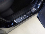 【プロのメカニック多数在籍】当社メカニックによる『プロの視点』でご納車前の整備を行います。お客様に安全且つ安心して気持ちよくお乗りいただけるように真心込めて整備いたします。