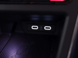 さらに、エンジンオイル、オイルフィルター、ワイパーブレード、アドブルー(TDI車のみ)は不具合の有無に関わらず新品に交換させていただきます。