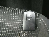 ◆◆◆キーを取り出すことなくドアの施開錠、エンジンの始動が可能で便利な「スマートキー」付きです!!!