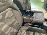 納車前にはプロのメカニックが点検、整備を行いますので安心してお乗り頂けます!!