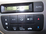運転席から操作できる各種スイッチもお問い合わせいただければ機能の説明ができますのでお気軽にお問い合わせ下さいね。
