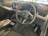 BMWの操作パネルは使いやすさを追求し日常生活で必要なボタン&スイッチを使えるようにした構造となっております。購入時から沢山触って体感してください。