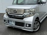 中古車だからこそボディーコーティングをお勧めしております。専門のスタッフが下地処理からコートの施工まで仕上げさせていただきます。車の外観を美しくするだけでなく汚れも付きにくくなります。