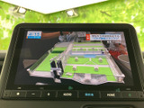 停車時にテレビ視聴が可能。お子様連れのご家族でも、移動時間を有効活用できます。