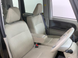 初度登録から3年未満のお車は、わずか8800円で新車保証を2年延長できる「まごころ保証プラス&alpha;」をご用意しております。※詳しくは営業スタッフまでお願いします。