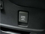 ◆12V電源ソケット◆スマートフォンの充電等にも便利な電源ソケット!使いやすい場所に装備されています。