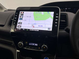 日産ディーラーナビ、フルセグTV、DVD再生、ミュージックサーバー、Bluetooth機能が付いておりますので快適にドライブを楽しむ事が出来ます。