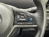 【プロパイロット】日産イチオシの運転支援システムです。全車速域追従式クルーズコントロールやレーンキープで長距離運転をアシストしてくれます。