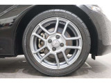 純正のアルミホイールが足元を飾ります!タイヤサイズはF165/55R15  R195/45R16になります。