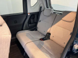 より多くの一般の方へ車を届けれればと思っておりますので同業者様への販売は極力控えさせて頂いております。ご了承下さい。
