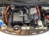ホンダスタッフがしっかり整備して保証付きにてお渡し致します。エンジンルーム&室内ルームともにクリーニング済みで清潔です。快適なドライブをお楽しみください。