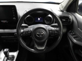 各操作スイッチなどもハンドルから手を放すことなく操作可能で安全運転に支援いたします!