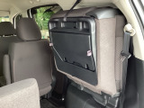 アイデア次第でいろいろな使い方ができる広くて使い勝手のいい荷室。