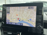 純正ナビを装備。タッチパネル式で使いやすく、お出かけもラクラクです。