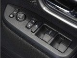 ◆パワーウィンドウスイッチ◆運転席から全席の窓の開閉操作を行うことが出来いつでも換気ができます!