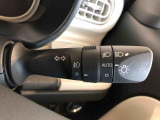 ☆オートライト機能☆車外の明るさに応じて自動的でヘッドランプを点灯および消灯します。夕暮れ時やトンネルなどで便利です!