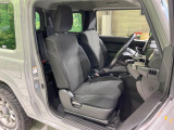 運転席シート廻りは使用感も少なく、良好な状態となっています。丁寧に使われていたことがよくわかりますね。
