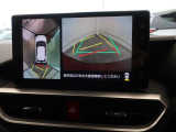 バックガイドモニターで、後方を確認しながら安心して駐車することができます。運転初心者も熟練者も必須の機能ですよ!