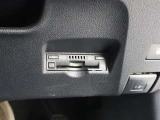 高速道路の料金所で慌てて小銭を探すことも無くなります。料金所もスイスイと通過! ☆ETCカードの作成も当社におまかせくださいね☆