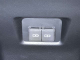 スマートフォンやお手持ちの機器のバッテリー残量が少なくなっても、運転中に充電ができるので安心ですね!