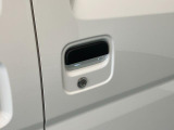 品質には自信があります!ハッピーの品質・キレイなお車をお届けさせていただきたい!そんな気持ちでキレイに仕上げております。フロアマットなどの清掃はもちろん、シート下なども徹底的に清掃しております。