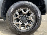 夏タイヤ 195/80R15 (リヤ)