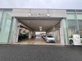 サービス工場併設しています。VWに認定されたVWに特化した弊社のメカニックがお客様のご愛車をしっかりと整備、メンテナンスさせていただきます!アウターサービスもそんな弊社にお任せください!!