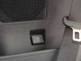 便利な12V電源ソケット付きだから、スマホの充電もできちゃう♪