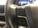 【ステアリングスイッチ】マルチインフォメーションディスプレイ内の表示切替や運転支援機能、オーディオなどの操作をステアリングから手を離さずに行うことができます。