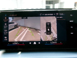 バック駐車する際に便利なバックカメラを搭載しています。360度確認でき、障害物はもちろんのこと、子供が突然出てきても確認できる便利な機能です。