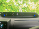 スタイリッシュなデザインのメーター廻り。重要な情報をひと目で確認でき、運転をサポートします。