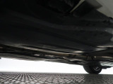 ご希望があれば下廻りの錆止め施工も承ります。クリアでの施工なので、純正のままの姿で防錆施工可能です。