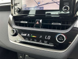 オートエアコンを装備しています。車内温度を感知して自動で温度調整をしてくれるのでいつでも快適な車内空間を創り上げます!モダンなデザインが車内のおしゃれ感をアップさせています!(^^)!